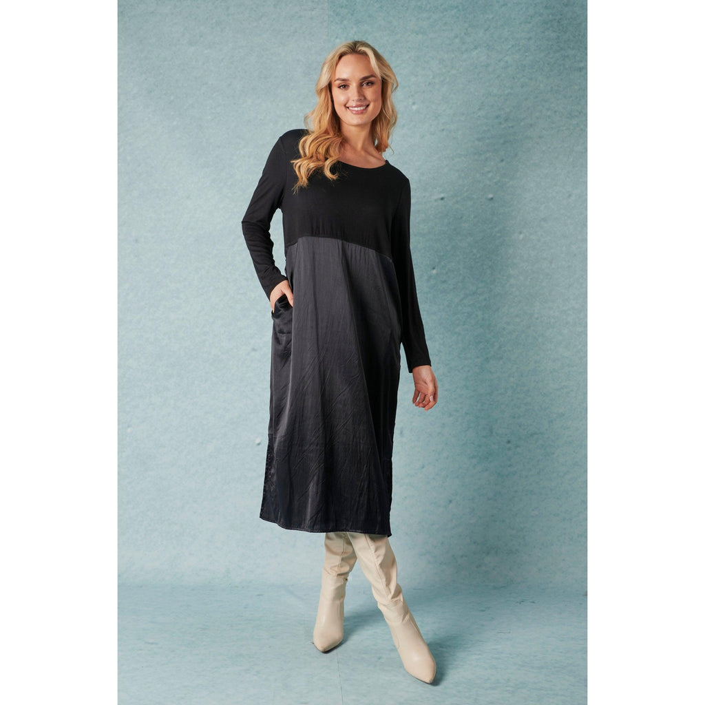 Long Sleeve Midi Dress - Black - Willow and Vine